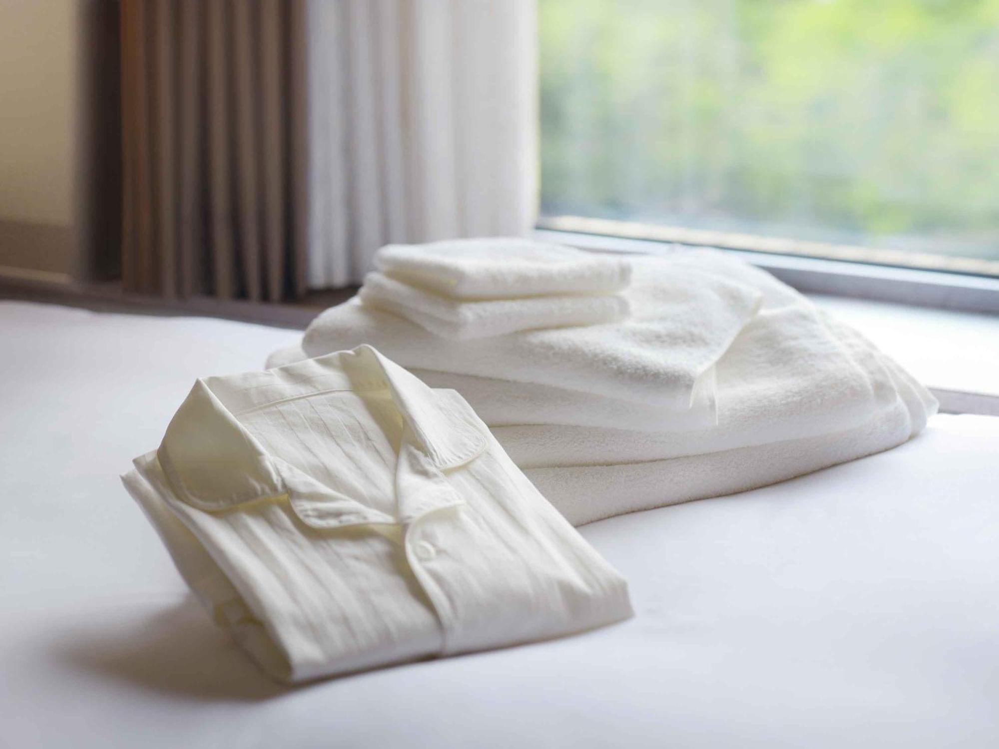 Nagoya Kanko Hotel Nagoia Exterior foto A folded bathrobe